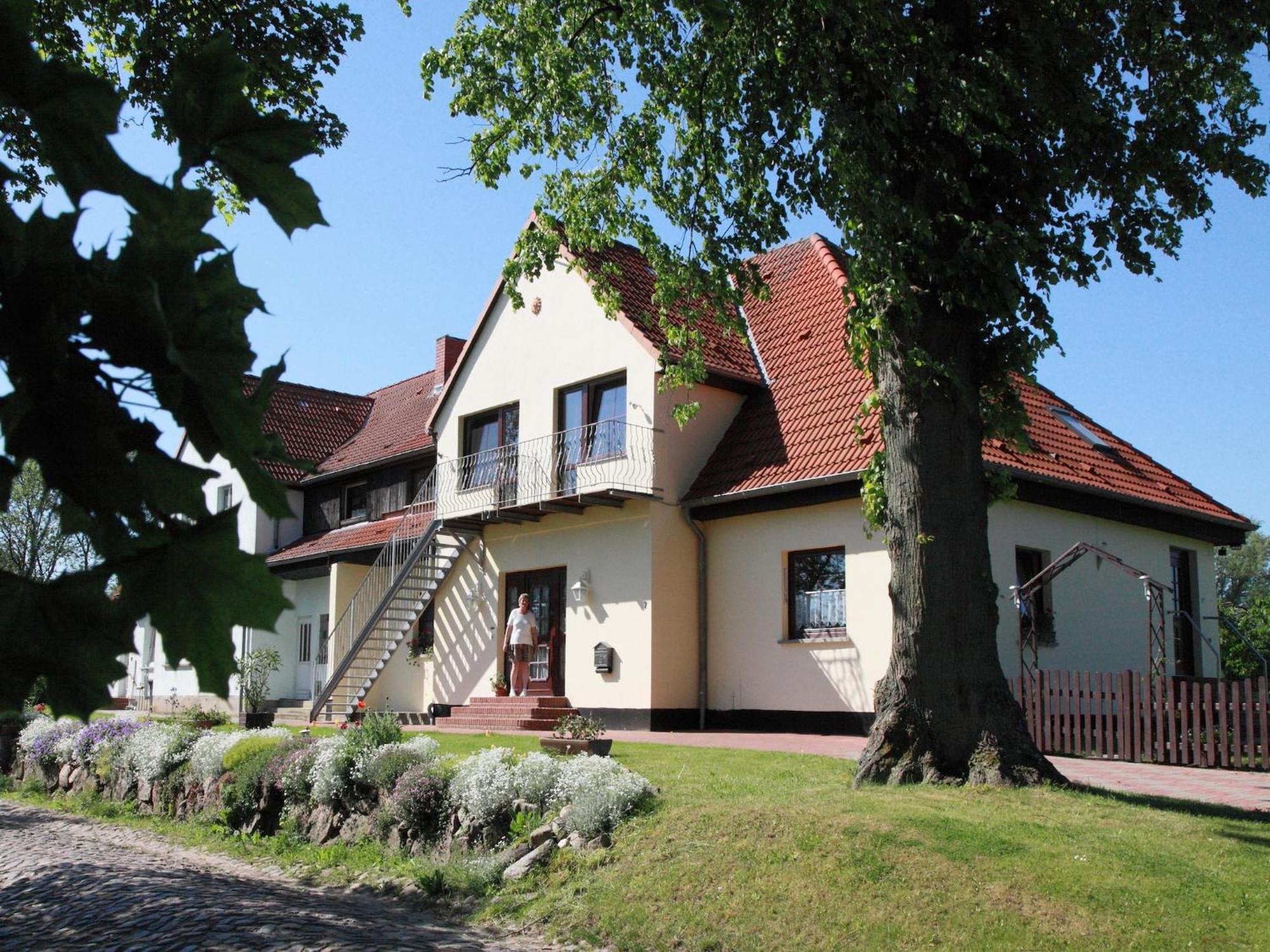 Snug Apartment In Kr Pelin Germany Klein Nienhagen エクステリア 写真